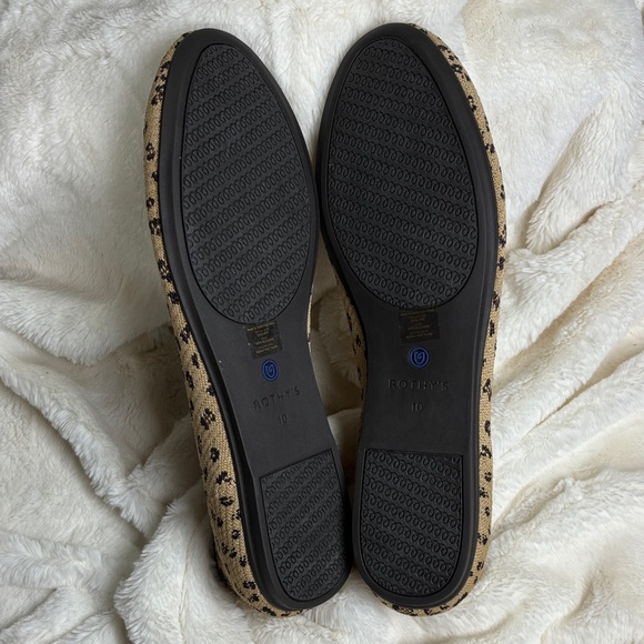 Rothy's The Flat Rounded Toe Leopard Cheetah Print Flats with Blue Trim - Picture 2 of 4